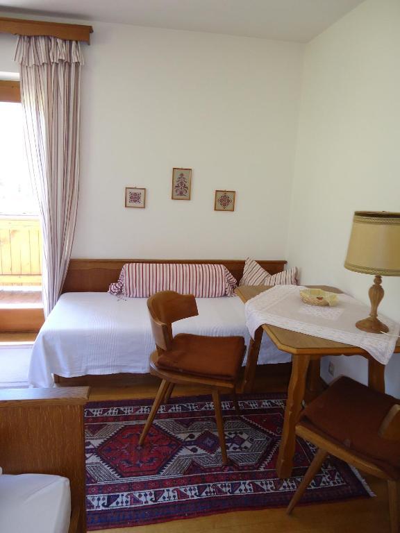 Hotel Josefinenhof Neustift im Stubaital Zimmer foto