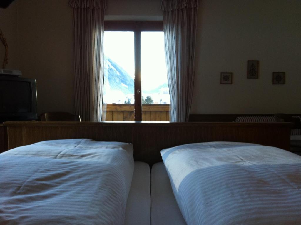 Hotel Josefinenhof Neustift im Stubaital Exterior foto
