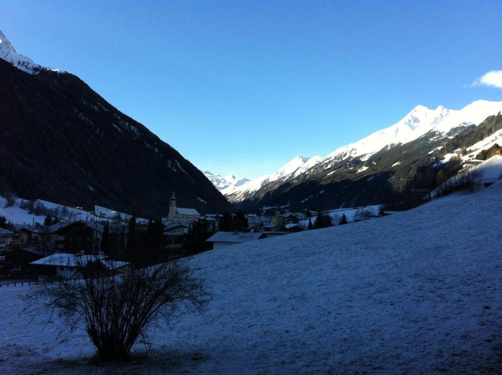 Hotel Josefinenhof Neustift im Stubaital Exterior foto